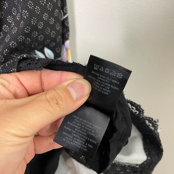 Antropologie’s Maeve Black One Shoulder Textured Cotton Floral Stud Mini Dress 8 - Picture 10 of 11